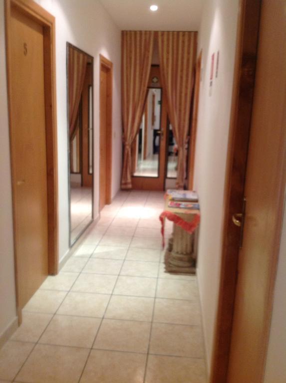 Evening Star Termini Hotel Rome Bagian luar foto